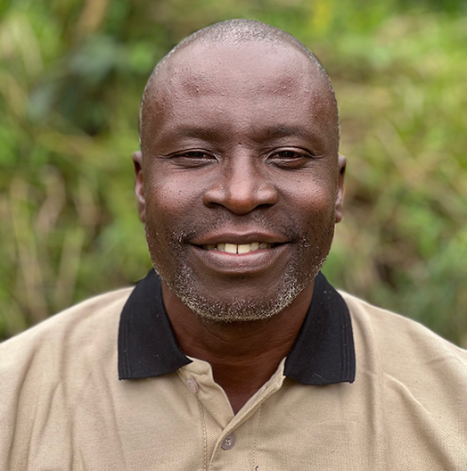 safari guide uganda